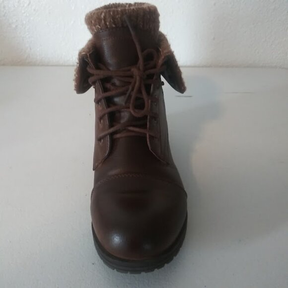 Jessica Cline women's size 8M brown sweater cuffed ankle boots - Picture 7 of 14